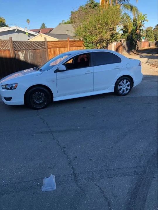2014 Mitsubishi Lancer 8th Gen - Image 4 of 15