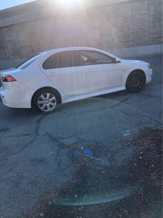 2014 Mitsubishi Lancer 8th Gen - Image 9 of 15