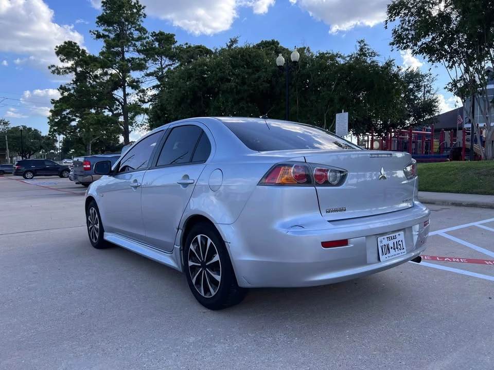 2014 Mitsubishi Lancer 10th Gen - Image 4 of 8