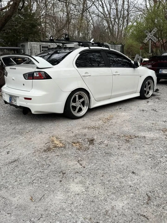 2014 Mitsubishi Lancer 10th Gen - Image 2 of 4