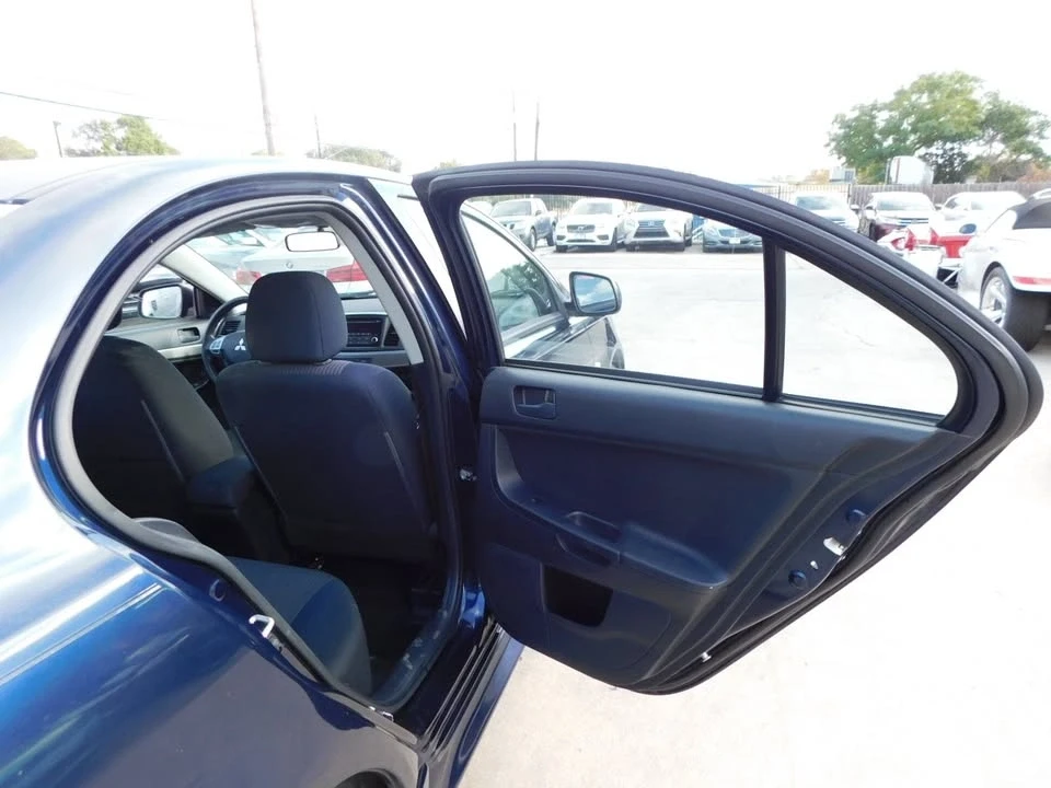 2014 Mitsubishi Lancer 10th Gen - Image 14 of 16