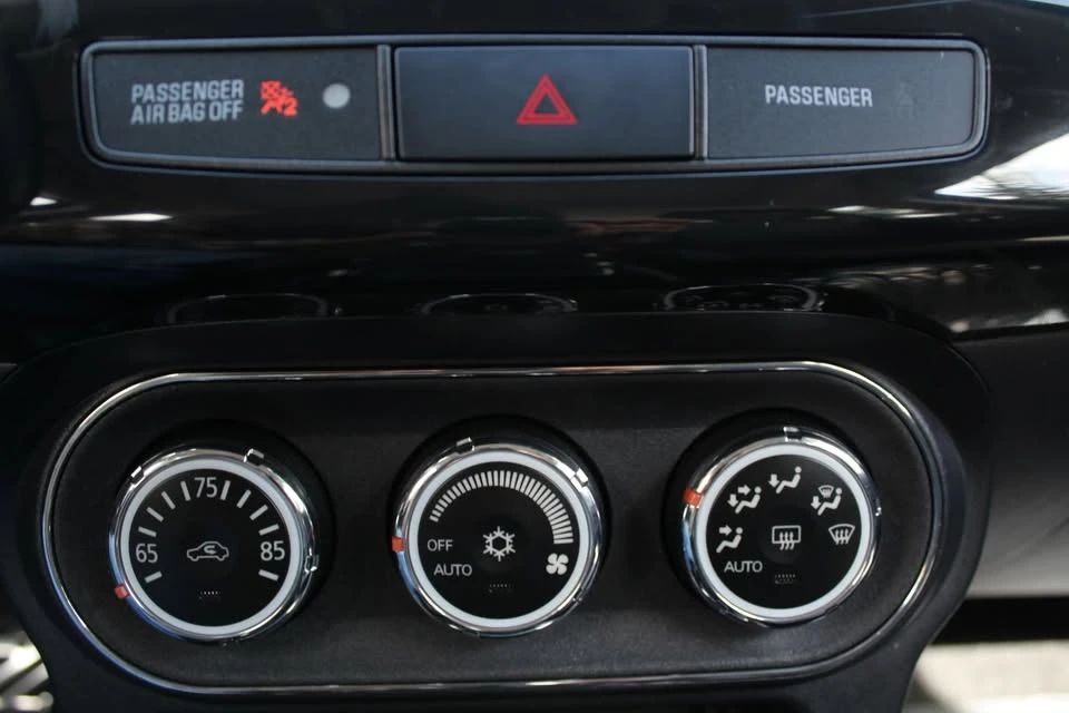 2014 Mitsubishi Lancer Evolution X 9th Gen - Image 15 of 19