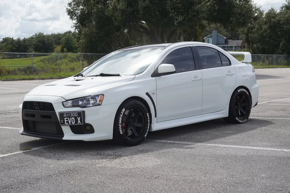 2014 Mitsubishi Lancer Evolution X 9th Gen - Image 9 of 20