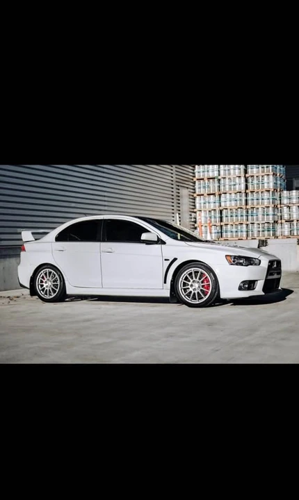 2014 Mitsubishi Lancer Evolution X 9th Gen - Image 9 of 16
