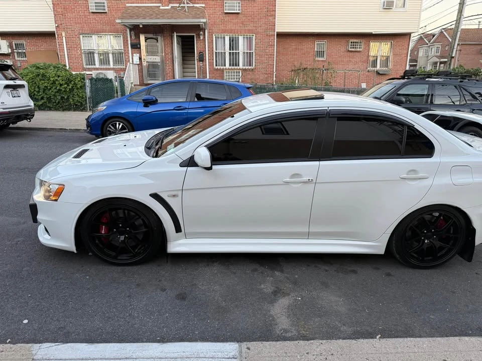 2014 Mitsubishi Lancer Evolution X 9th Gen - Image 9 of 11