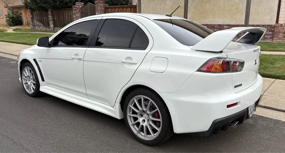 2014 Mitsubishi Lancer Evolution X 9th Gen - Image 5 of 11