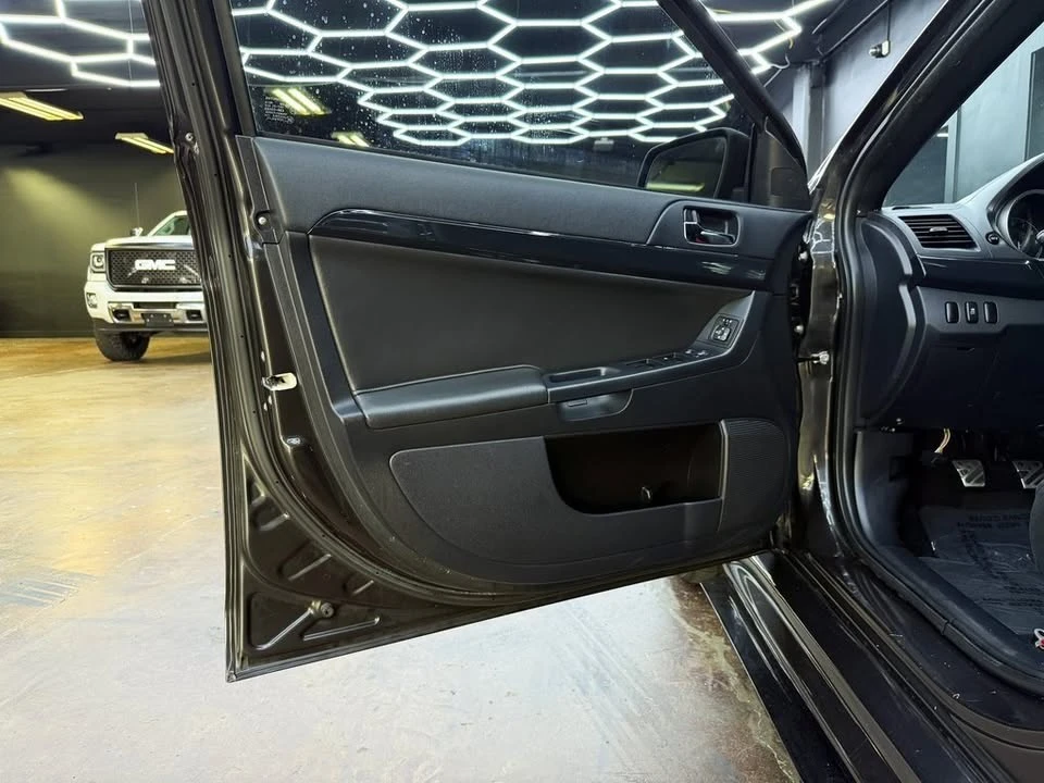 2014 Mitsubishi Lancer Evolution X 9th Gen - Image 10 of 20