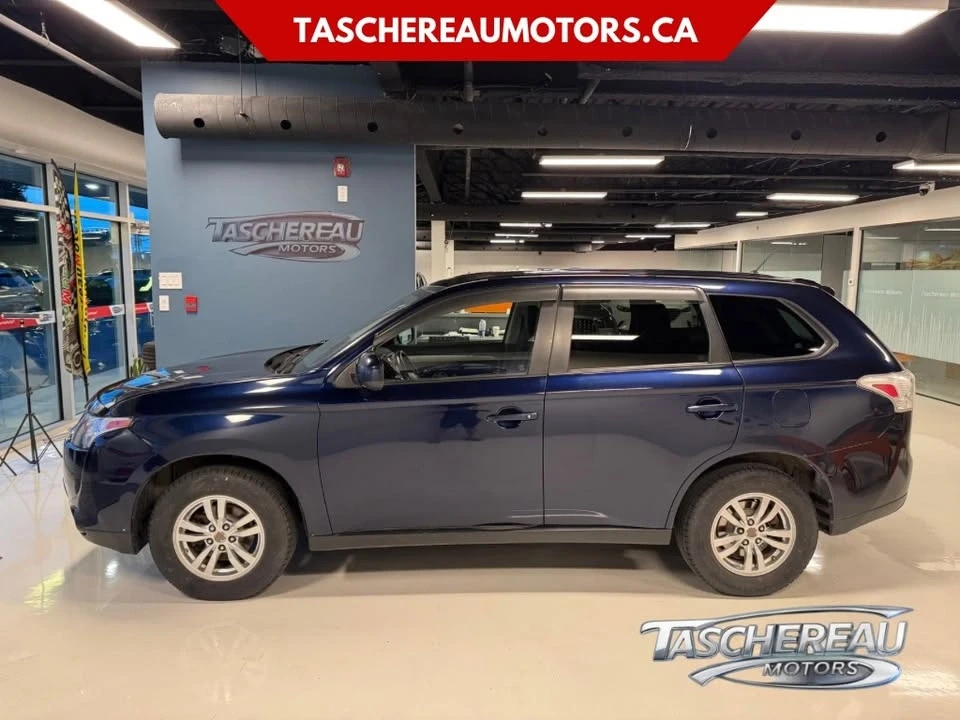 2014 Mitsubishi Outlander - Image 3 of 12