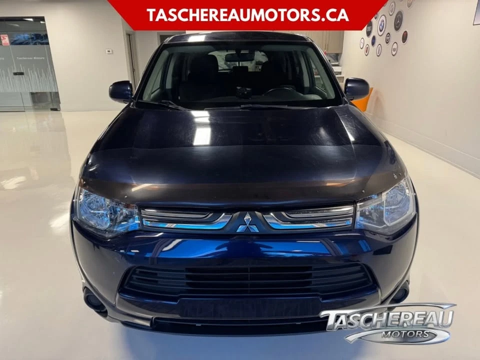 2014 Mitsubishi Outlander - Image 2 of 12