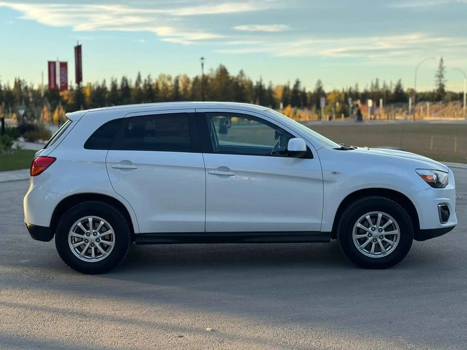 2014 Mitsubishi Outlander - Image 6 of 14