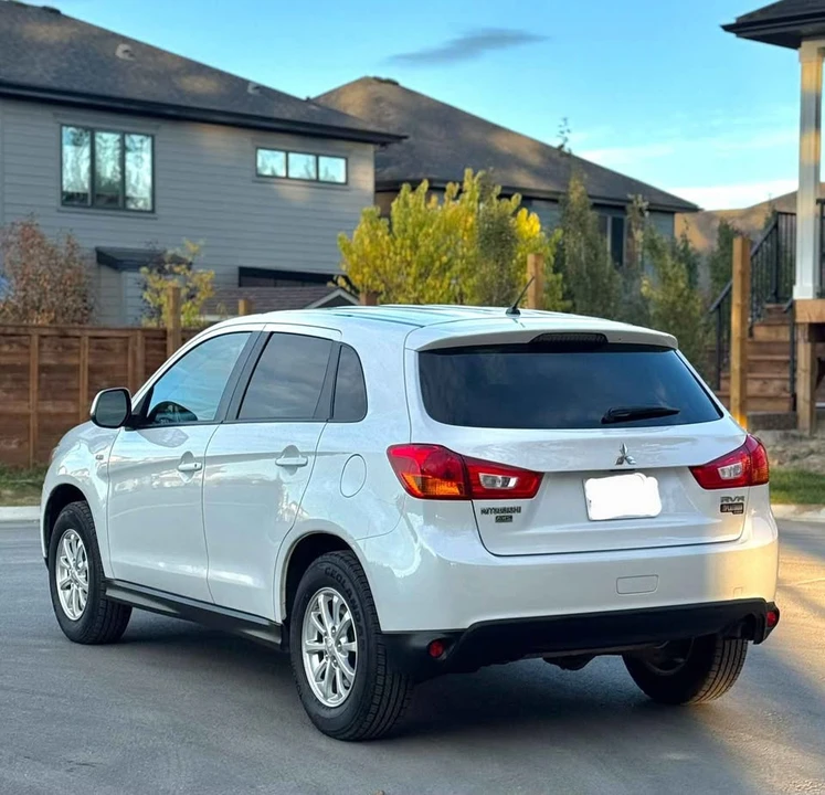 2014 Mitsubishi Outlander - Image 4 of 14