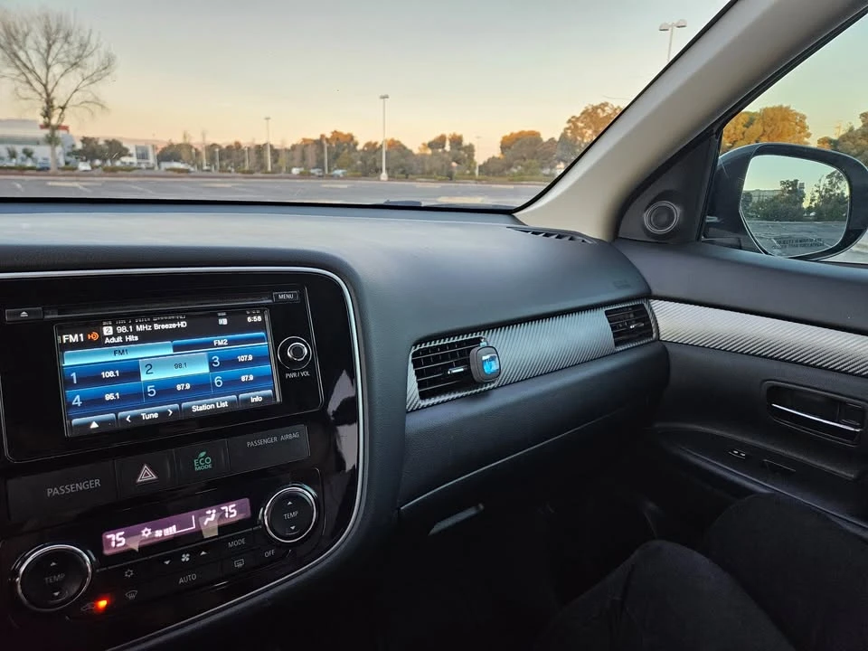 2014 Mitsubishi Outlander - Image 18 of 18