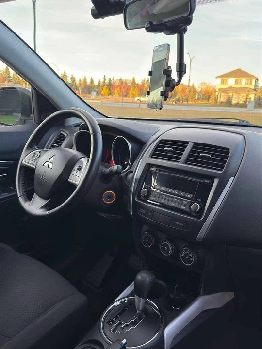 2014 Mitsubishi Outlander - Image 9 of 14