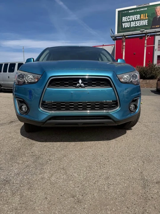2014 Mitsubishi Outlander - Image 4 of 16