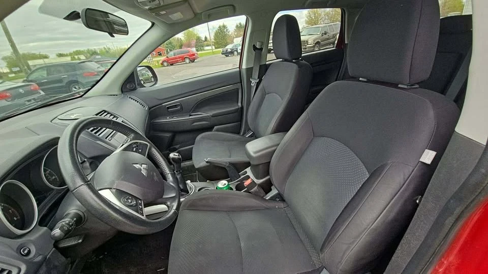 2014 Mitsubishi Outlander - Image 5 of 5