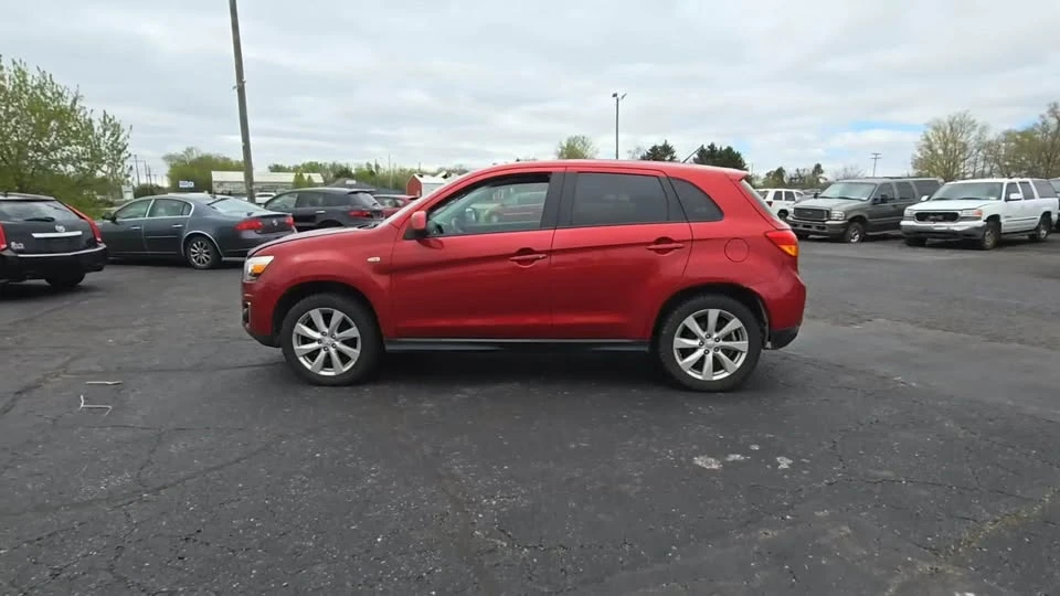 2014 Mitsubishi Outlander - Image 3 of 5