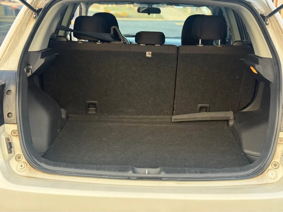 2014 Mitsubishi Outlander - Image 13 of 17