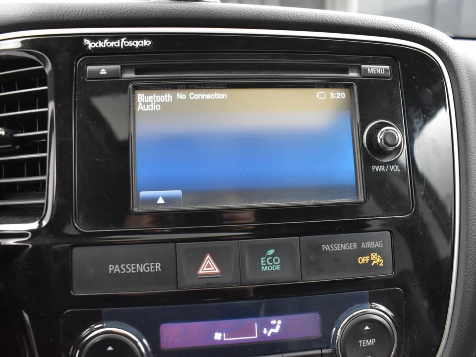 2014 Mitsubishi Outlander - Image 8 of 20