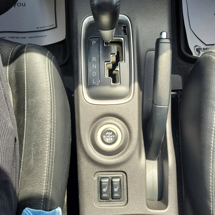 2014 Mitsubishi Outlander - Image 11 of 20