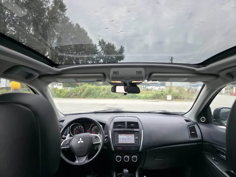 2014 Mitsubishi Outlander - Image 15 of 18