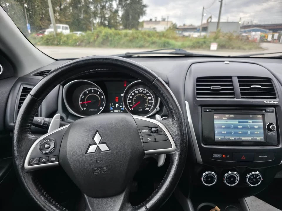 2014 Mitsubishi Outlander - Image 14 of 18