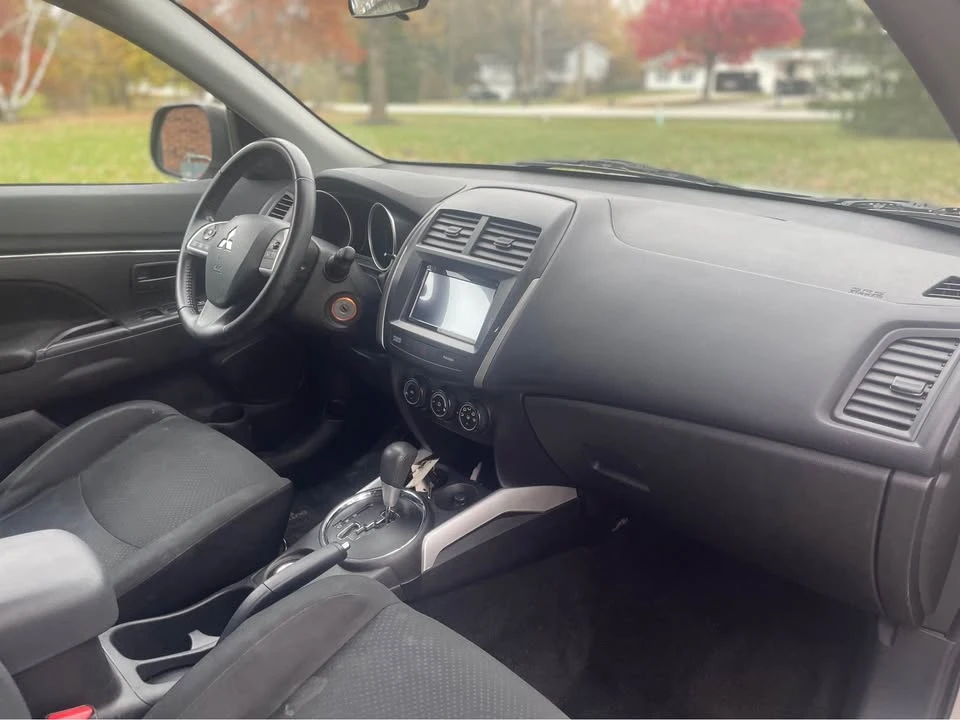 2014 Mitsubishi Outlander - Image 7 of 8