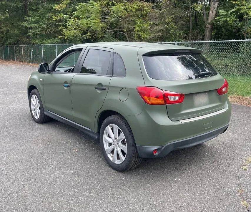 2014 Mitsubishi Outlander - Image 4 of 6