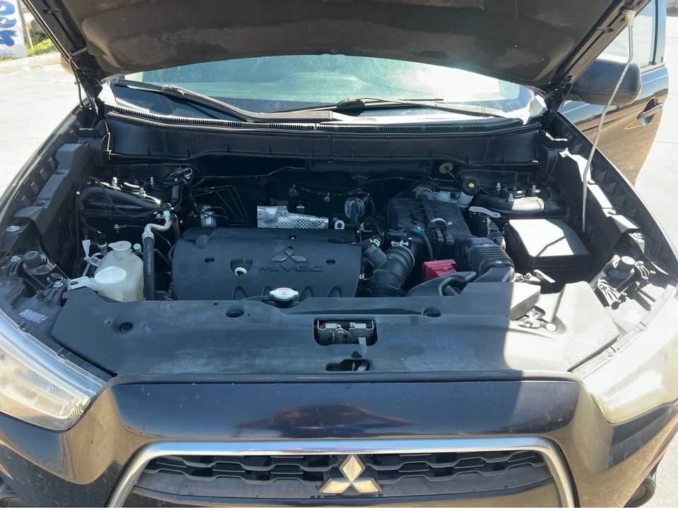 2014 Mitsubishi Outlander - Image 15 of 15