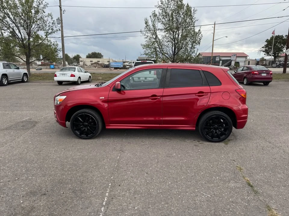 2014 Mitsubishi Outlander - Image 2 of 8
