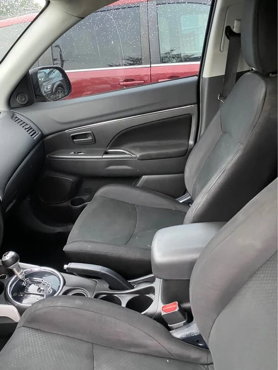 2014 Mitsubishi Outlander - Image 12 of 14