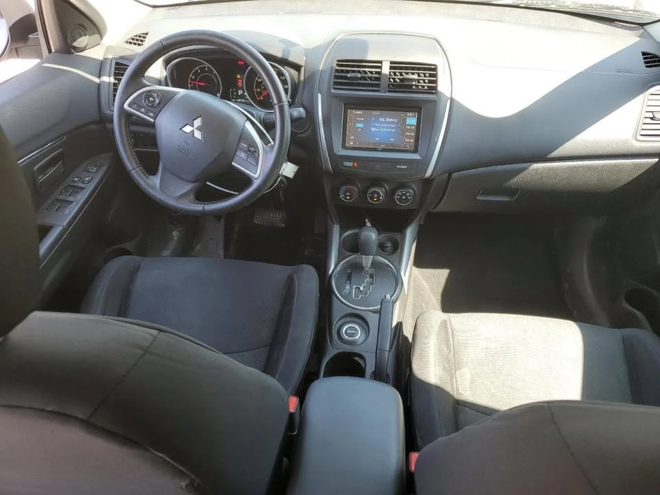 2014 Mitsubishi Outlander - Image 7 of 11
