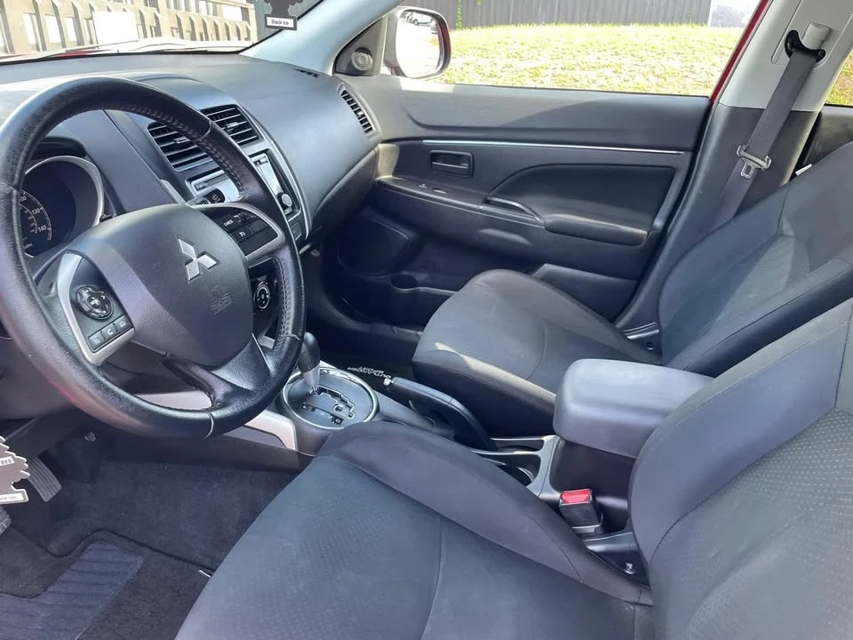 2014 Mitsubishi Outlander - Image 5 of 19