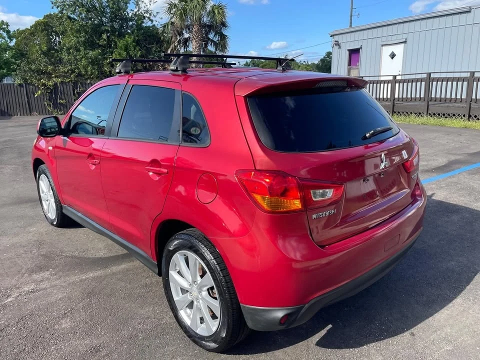 2014 Mitsubishi Outlander - Image 3 of 19