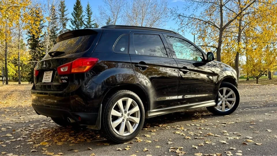 2014 Mitsubishi RVR - Image 2 of 12