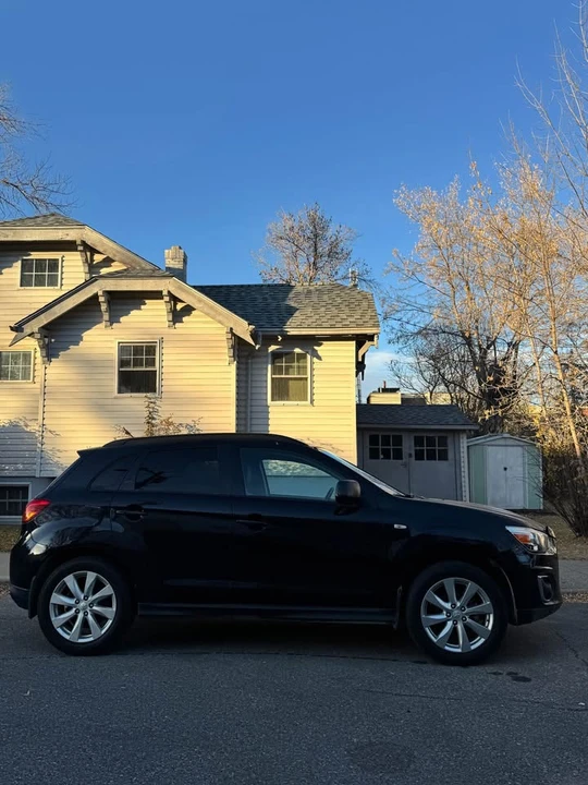 2014 Mitsubishi RVR - Image 2 of 14