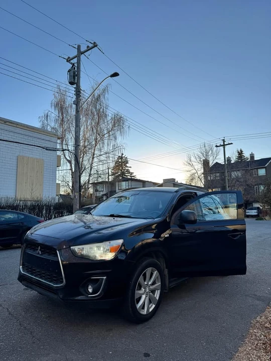 2014 Mitsubishi RVR - Image 9 of 14