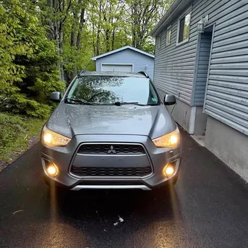 2014 Mitsubishi RVR