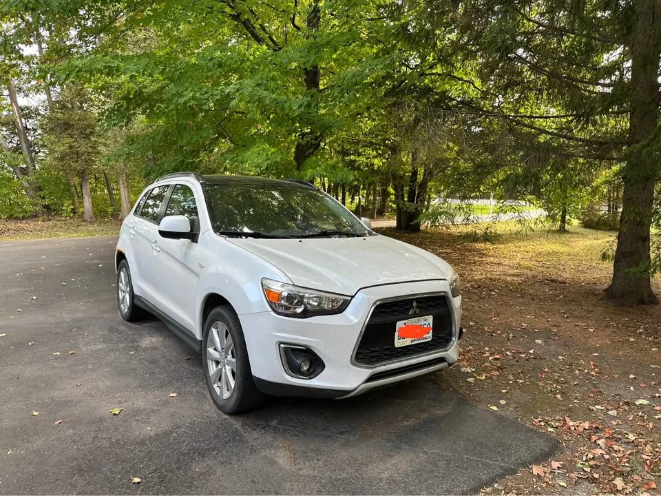 2014 Mitsubishi Outlander Sport - Image 2 of 6