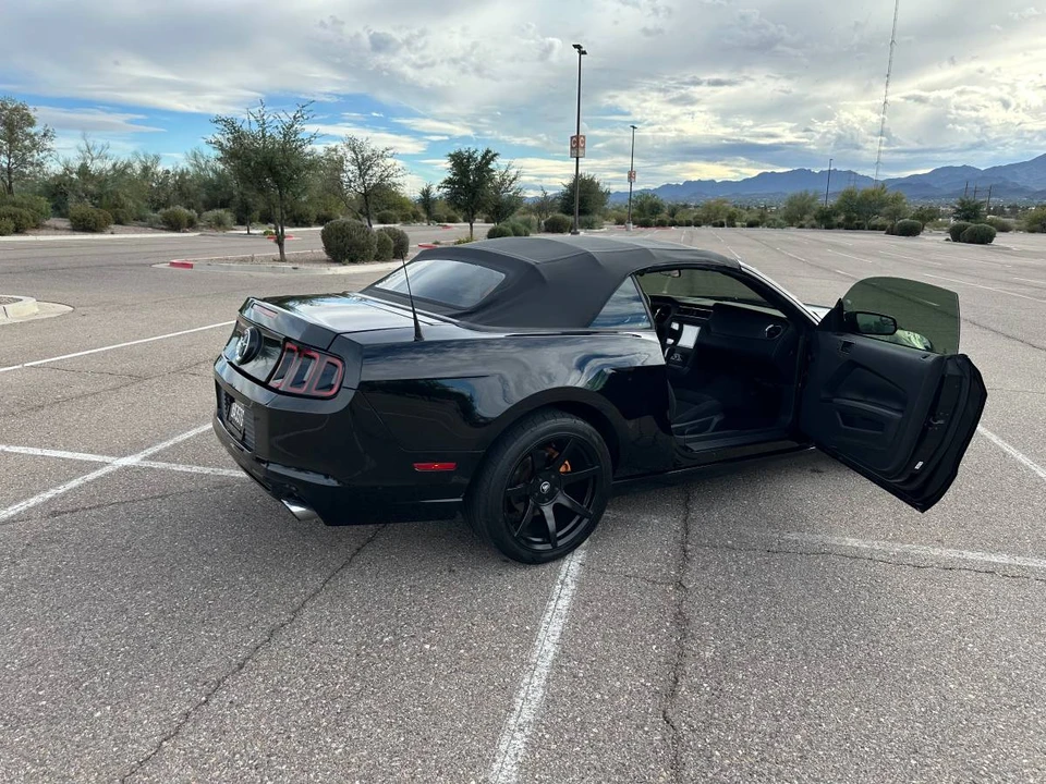 2014 Ford S197 Mustang - Image 14 of 17