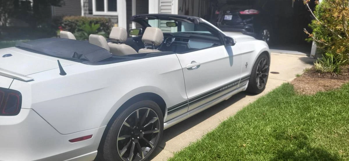 2014 Ford S197 Mustang - Image 14 of 15