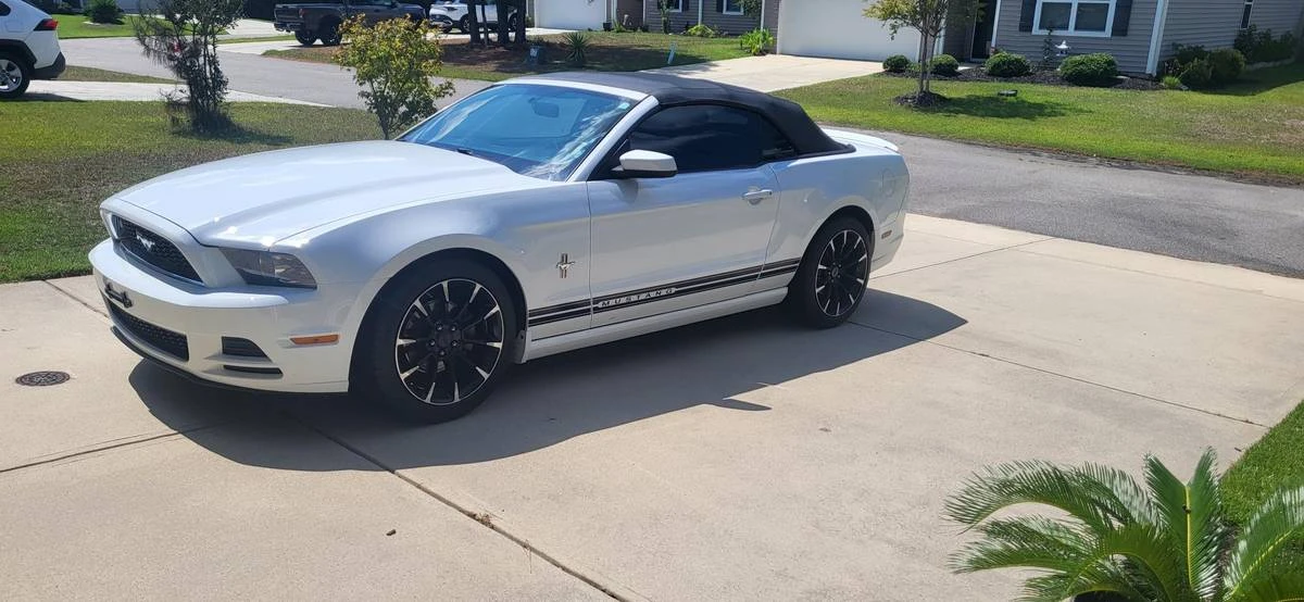 2014 Ford S197 Mustang - Image 4 of 15
