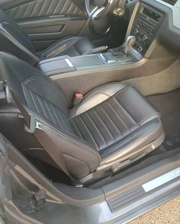 2014 Ford S197 Mustang - Image 10 of 17