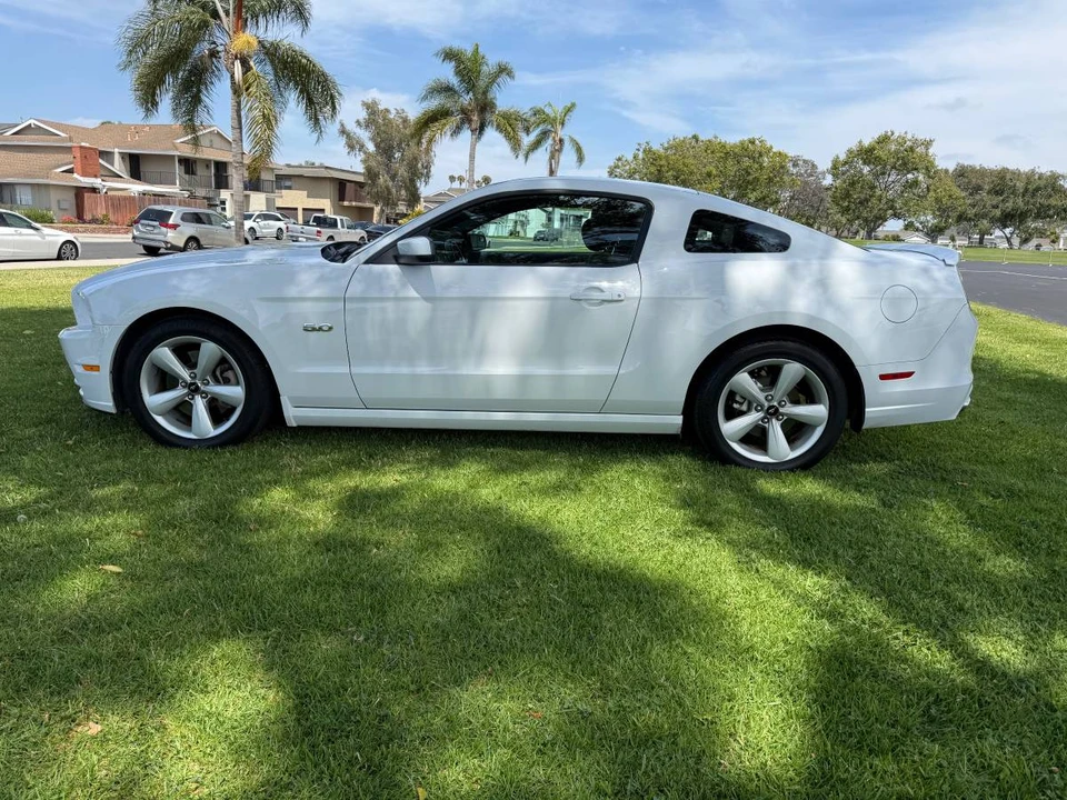 2014 Ford S197 Mustang GT - Image 2 of 22