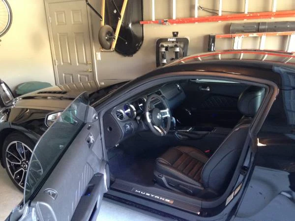 2014 Ford S197 Mustang - Image 3 of 3