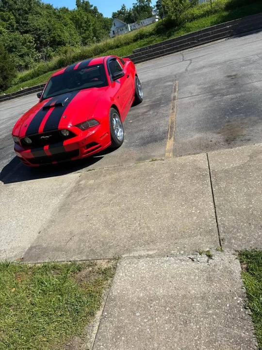 2014 Ford S197 Mustang - Image 3 of 4