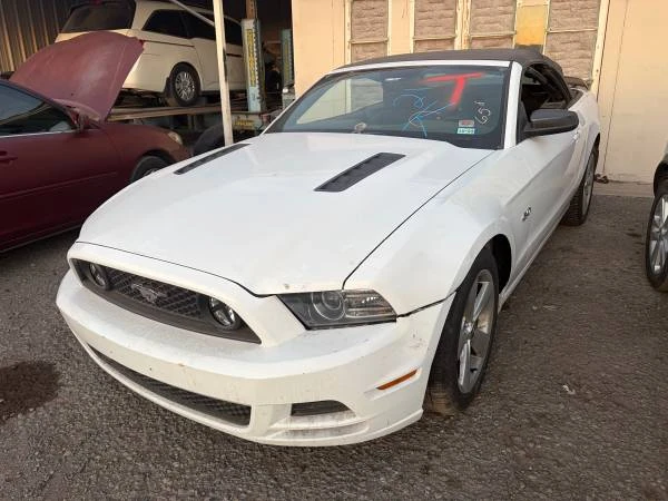 2014 Ford S197 Mustang - Image 2 of 8