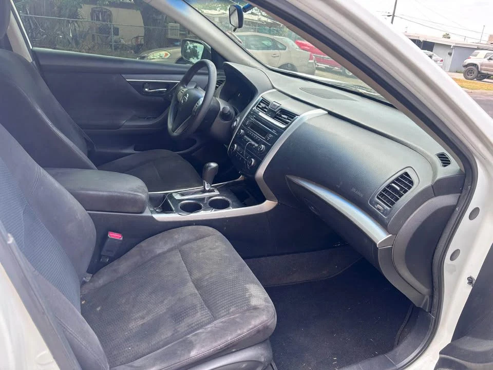 2014 Nissan Altima 5th Gen - Image 4 of 9