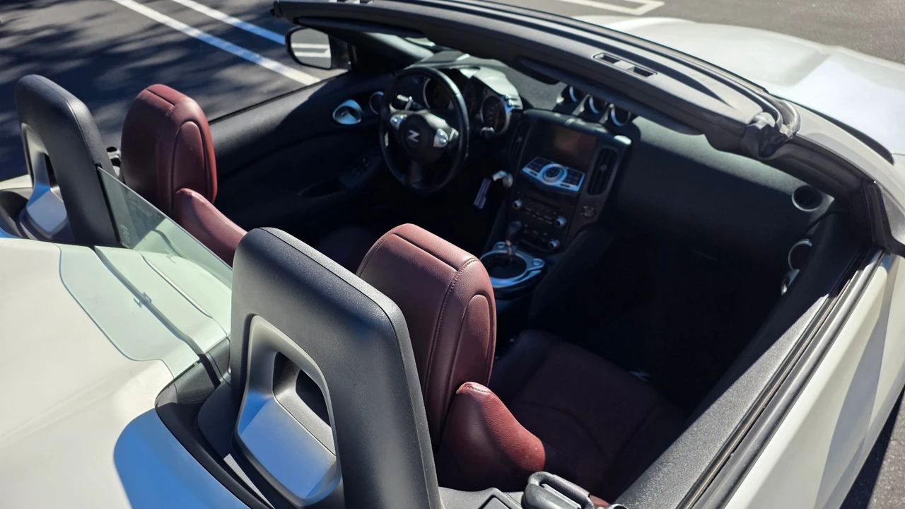 2014 Nissan 370Z 6th Gen - Image 10 of 21