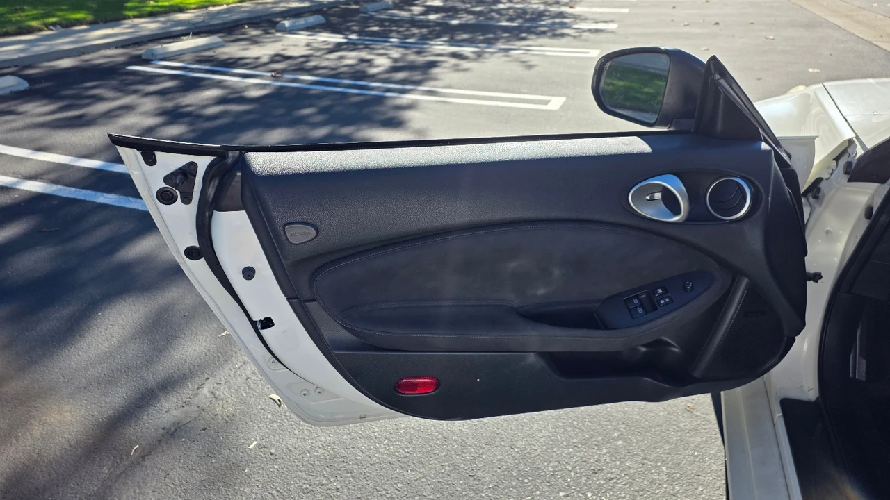 2014 Nissan 370Z 6th Gen - Image 14 of 21