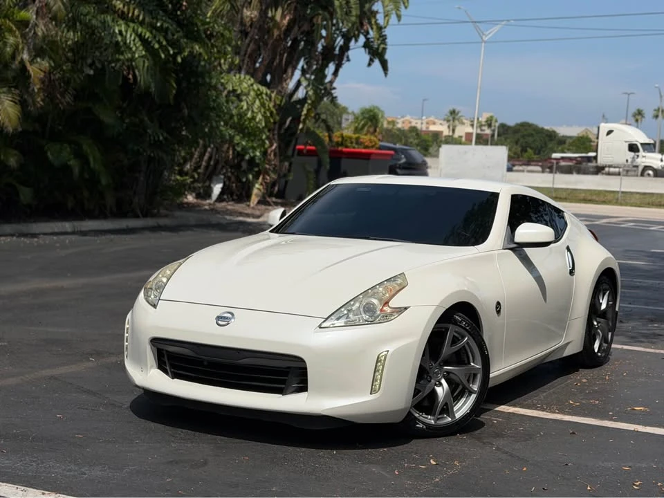2014 Nissan 370Z 6th Gen - Image 14 of 15